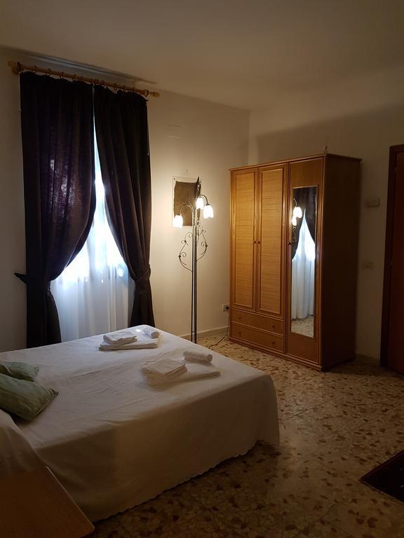 Hotel Villa Orio E Beatrice Lido di Venezia Екстер'єр фото